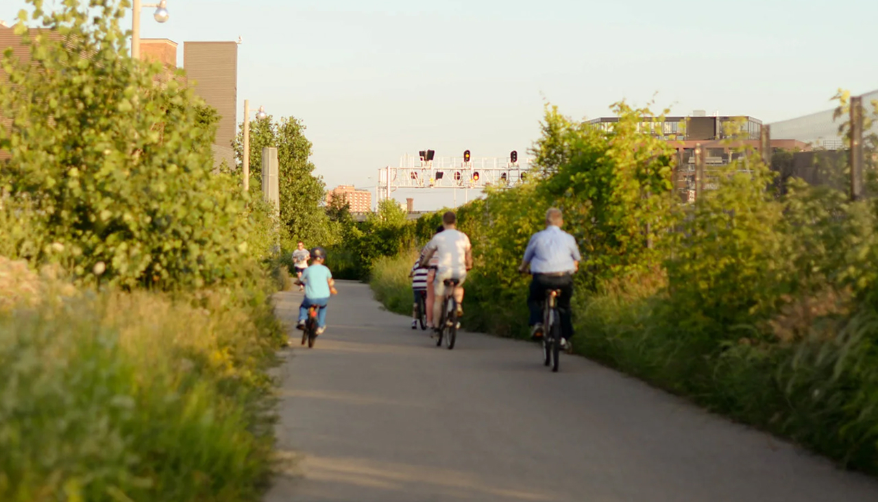 Photo of the West Toronto Railpath